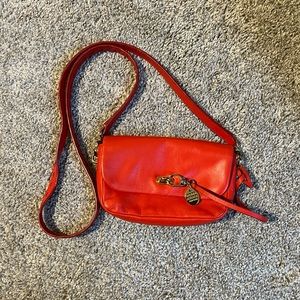 Beautiful Henri Bendel small crossbody, with special travel lock